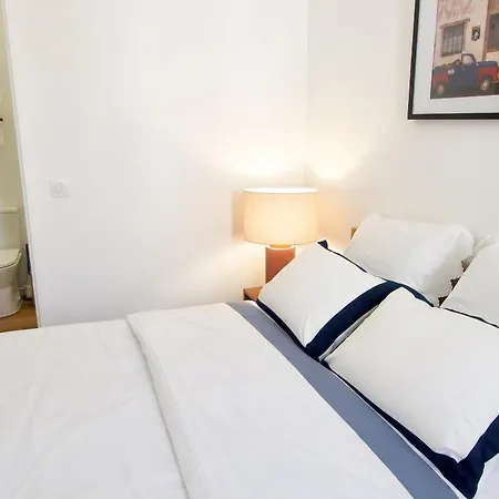 à Auch, 20 M² Avec Vue Sur La *